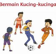 Permainan Kucing Kucingan Menggunakan Bola